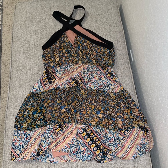 BCBGeneration Cross Halter Mix Print Dress Large - Picture 10 of 13